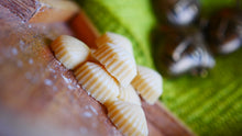 Load image into Gallery viewer, beurre de cacao brut